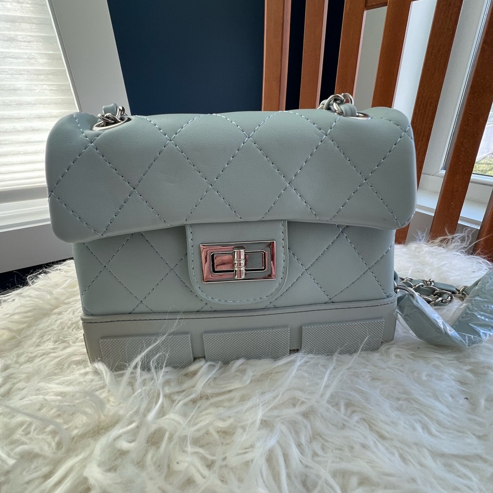 Quilted Chain Shoulder Bag - Light Blue